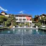 Les Du Hotel