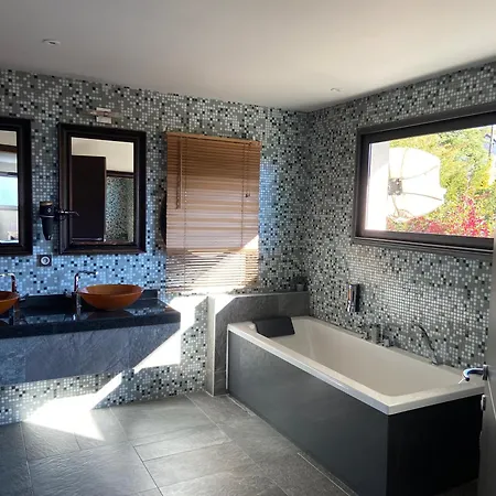 Les Du Hotel