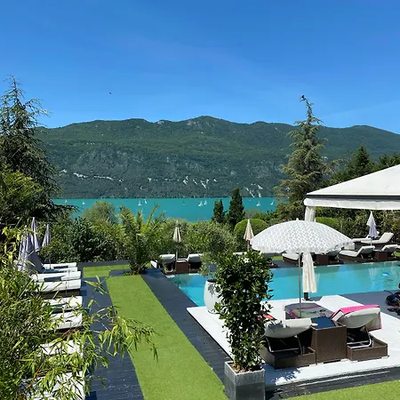 Les Du Hotel