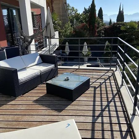 Les Du Bed & Breakfast 4*