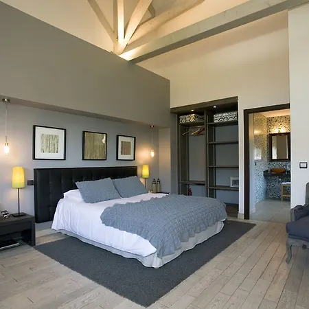 Les Du Bed & Breakfast 4*
